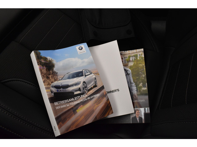 BMW 3 Serie 330e Plug-in Hyb 290PK M-Sport Vol Leder EL trekh+aKlep + LM Winterset