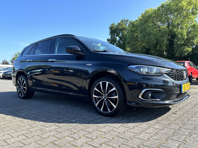 fiat-tipo-stationwagon-1.6-multijet-16v-business-lusso-luxury-leather---navi-fullmap---camera---ecc---pdc---cruise---carplay---heated-com