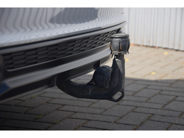 Audi A6 Avant 55TFSIe quattro S-Line Camera Trekhaak 21 inch Navi LED