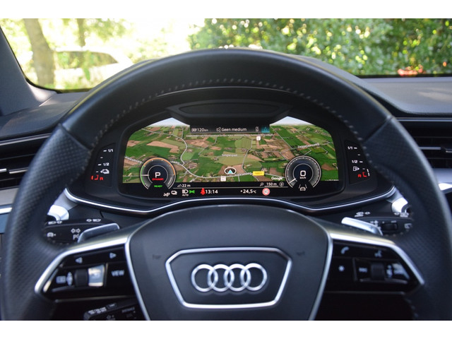 Audi A6 Avant 55TFSIe quattro S-Line Camera Trekhaak 21 inch Navi LED