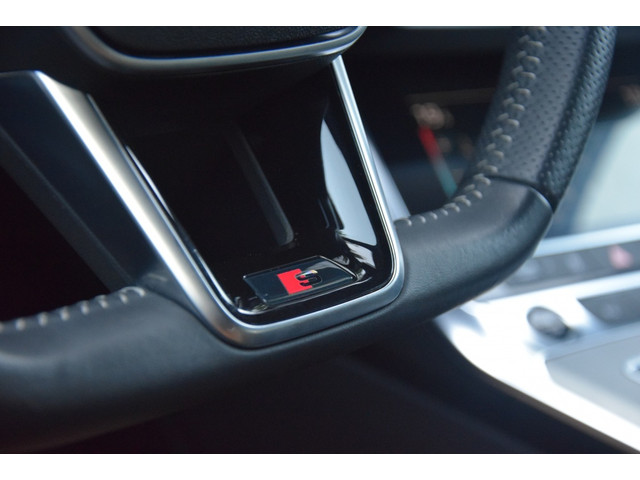 Audi A6 Avant 55TFSIe quattro S-Line Camera Trekhaak 21 inch Navi LED