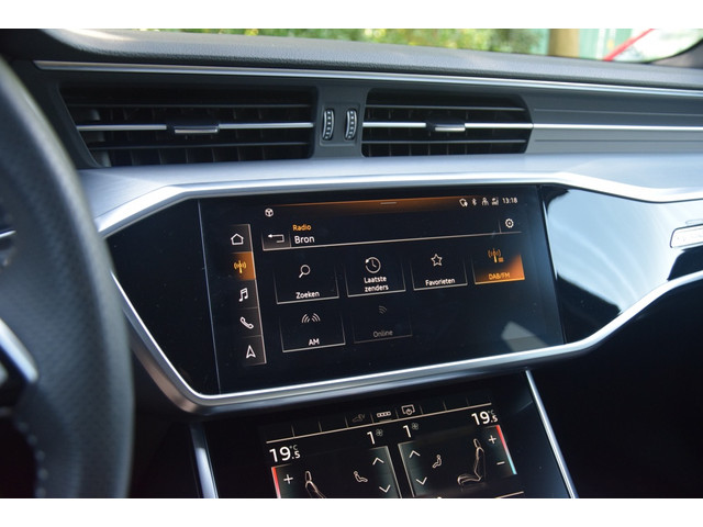 Audi A6 Avant 55TFSIe quattro S-Line Camera Trekhaak 21 inch Navi LED