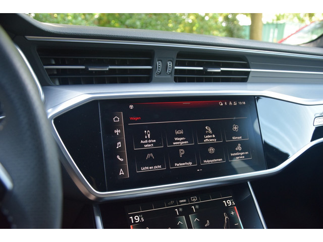 Audi A6 Avant 55TFSIe quattro S-Line Camera Trekhaak 21 inch Navi LED