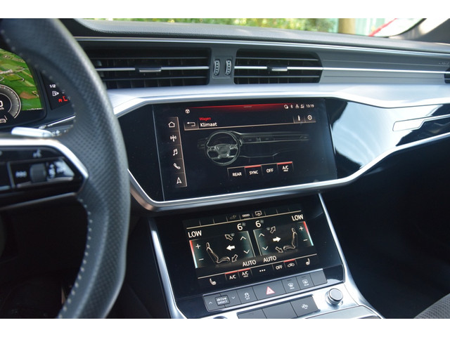 Audi A6 Avant 55TFSIe quattro S-Line Camera Trekhaak 21 inch Navi LED