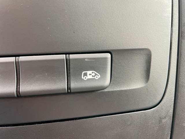 Mercedes-Benz Vito 124 CDI Lang 237 PK Grijs Kenteken LED Navi Camera EL. Schuifdeur