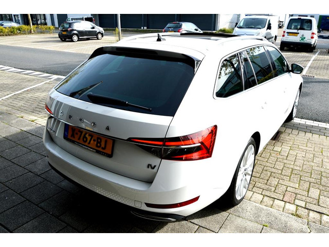 Skoda Superb Combi 1.4 TSI iV CAM LMV19 NAVI LEER VIRTU PANO