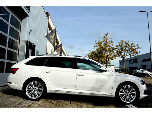 Skoda Superb Combi 1.4 TSI iV CAM LMV19 NAVI LEER VIRTU PANO