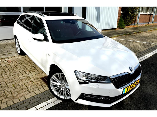 Skoda Superb Combi 1.4 TSI iV CAM LMV19 NAVI LEER VIRTU PANO