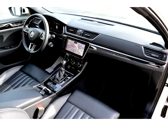 Skoda Superb Combi 1.4 TSI iV CAM LMV19 NAVI LEER VIRTU PANO