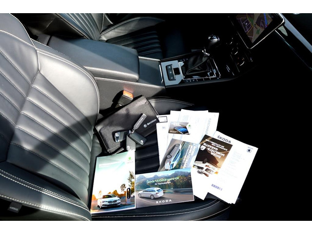 Skoda Superb Combi 1.4 TSI iV CAM LMV19 NAVI LEER VIRTU PANO
