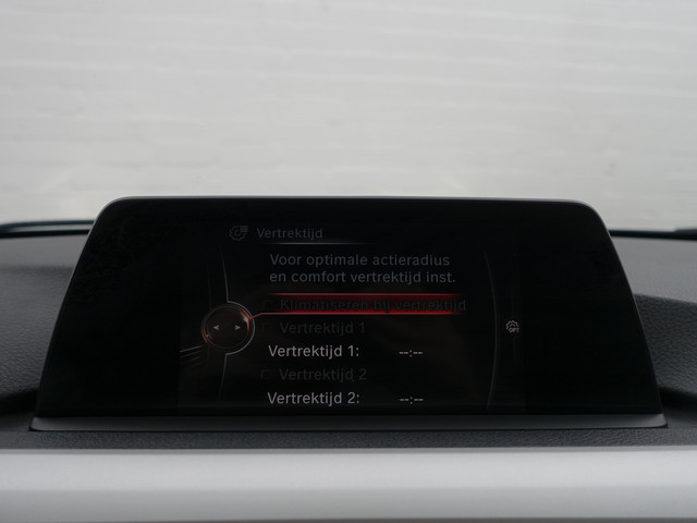 BMW 3 Serie 330e High Executive Aut- Sport Interieur, Xenon Led, Sfeerverlichting, Dynamic Select, Standkachel