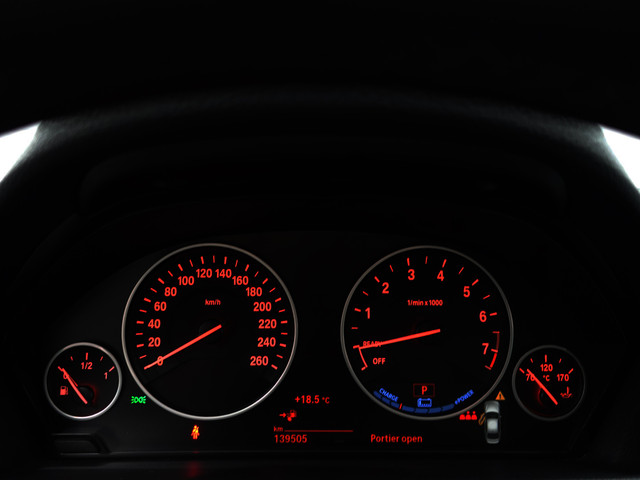 BMW 3 Serie 330e High Executive Aut- Sport Interieur, Xenon Led, Sfeerverlichting, Dynamic Select, Standkachel