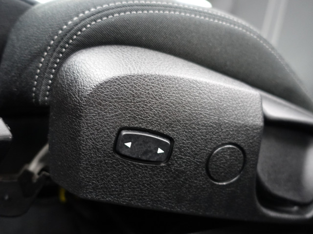 BMW 3 Serie 330e High Executive Aut- Sport Interieur, Xenon Led, Sfeerverlichting, Dynamic Select, Standkachel