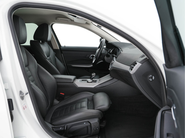 BMW 3 Serie Touring 330e Plug-In (INCL-BTW) *LUXURY-LEATHER | NAVI-FULLMAP | DIGI-COCKPIT | FULL-LED | DAB | ECC | PDC | ADAPTIVE-CRUISE |