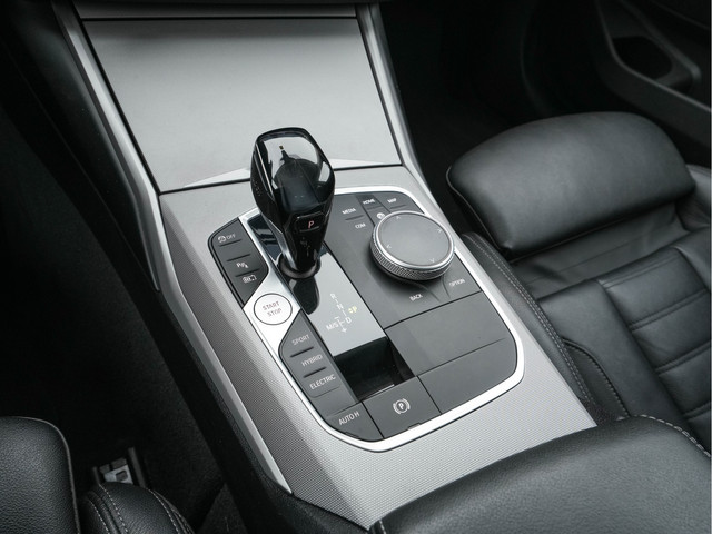 BMW 3 Serie Touring 330e Plug-In (INCL-BTW) *LUXURY-LEATHER | NAVI-FULLMAP | DIGI-COCKPIT | FULL-LED | DAB | ECC | PDC | ADAPTIVE-CRUISE |