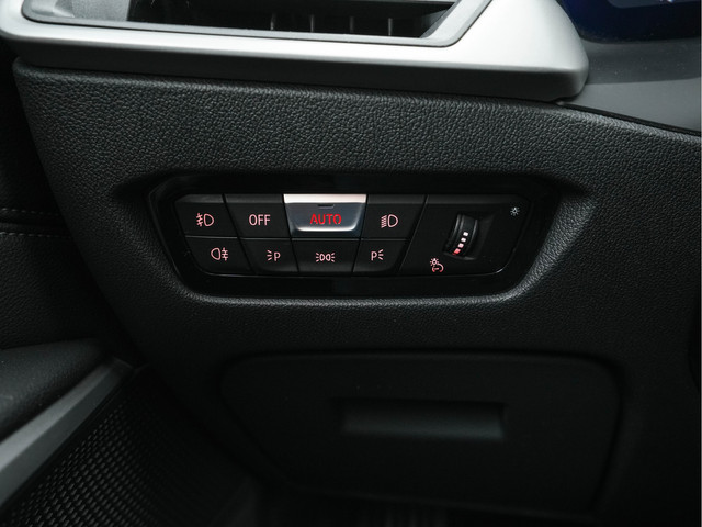 BMW 3 Serie Touring 330e Plug-In (INCL-BTW) *LUXURY-LEATHER | NAVI-FULLMAP | DIGI-COCKPIT | FULL-LED | DAB | ECC | PDC | ADAPTIVE-CRUISE |