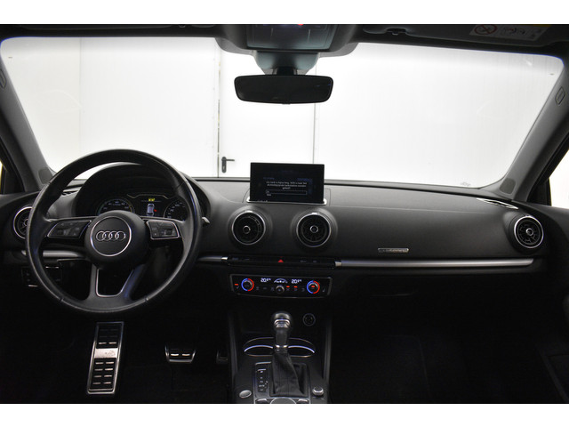 Audi A3 Sportback 1.4 e-tron PHEV Sport Cruise PDC Navi Stoelver.