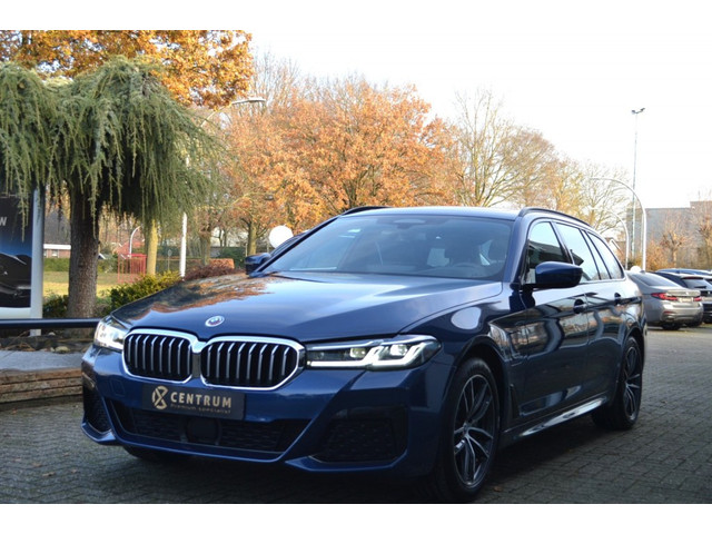 BMW 5 Serie 530e xDrive M-Sport Pano - Trekhaak - Full Option