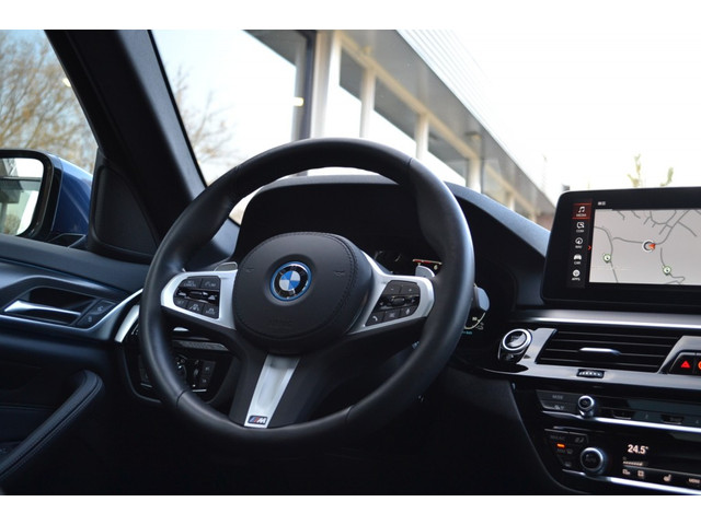 BMW 5 Serie 530e xDrive M-Sport Pano - Trekhaak - Full Option