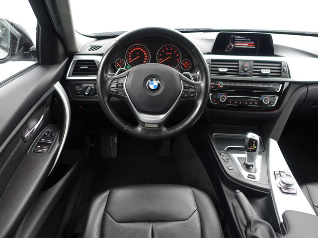 BMW 3 Serie 330e M Sport Aut- Schuifdak, Xenon Led, Park Assist, Sfeerverlichting, Leder Interieur, Navi pro
