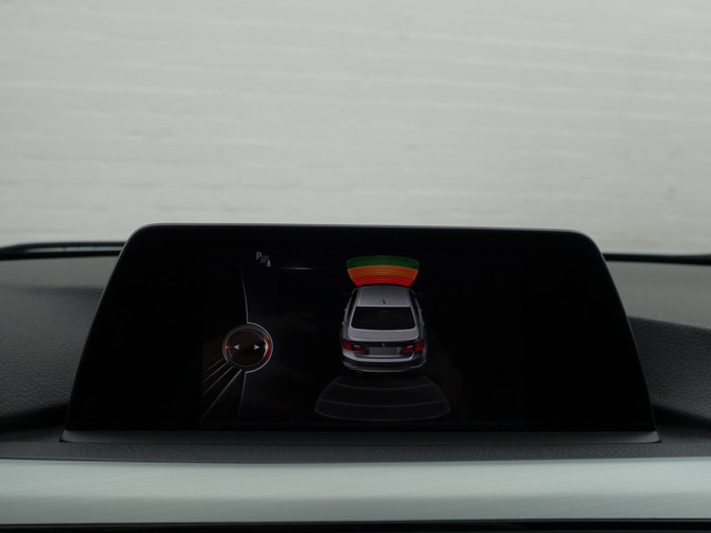 BMW 3 Serie 330e M Sport Aut- Schuifdak, Xenon Led, Park Assist, Sfeerverlichting, Leder Interieur, Navi pro