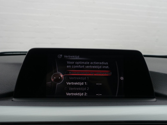 BMW 3 Serie 330e M Sport Aut- Schuifdak, Xenon Led, Park Assist, Sfeerverlichting, Leder Interieur, Navi pro