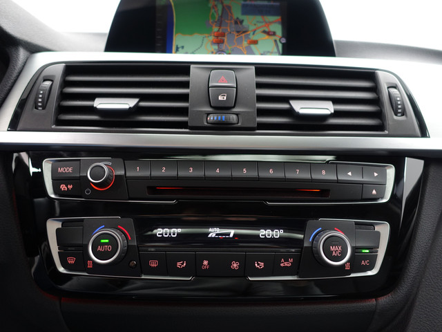 BMW 3 Serie 330e M Sport Aut- Schuifdak, Xenon Led, Park Assist, Sfeerverlichting, Leder Interieur, Navi pro