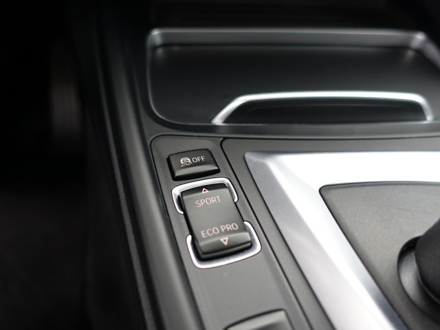 BMW 3 Serie 330e M Sport Aut- Schuifdak, Xenon Led, Park Assist, Sfeerverlichting, Leder Interieur, Navi pro