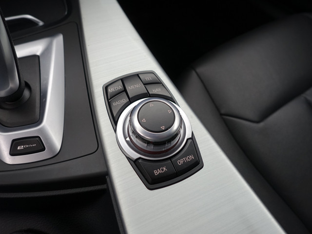 BMW 3 Serie 330e M Sport Aut- Schuifdak, Xenon Led, Park Assist, Sfeerverlichting, Leder Interieur, Navi pro