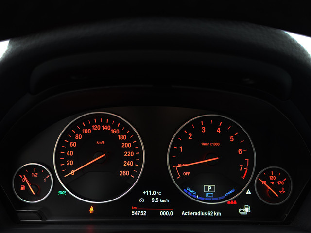 BMW 3 Serie 330e M Sport Aut- Schuifdak, Xenon Led, Park Assist, Sfeerverlichting, Leder Interieur, Navi pro