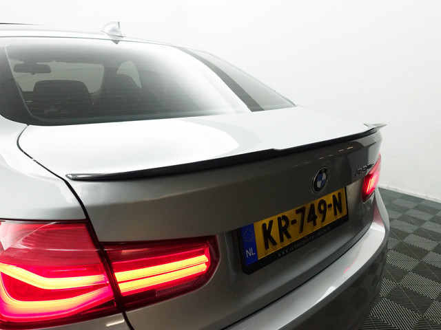 BMW 3 Serie 330e M Sport Aut- Schuifdak, Xenon Led, Park Assist, Sfeerverlichting, Leder Interieur, Navi pro