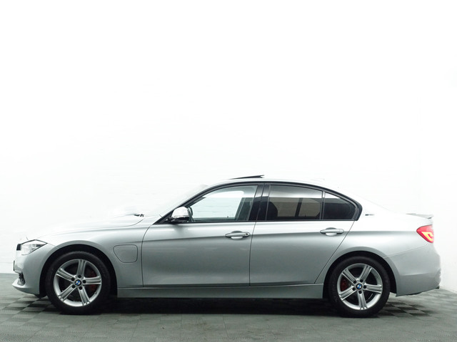BMW 3 Serie 330e M Sport Aut- Schuifdak, Xenon Led, Park Assist, Sfeerverlichting, Leder Interieur, Navi pro