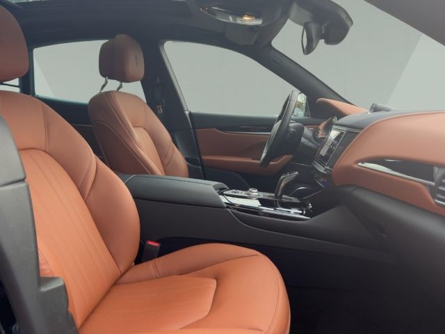 Maserati Levante 2.0 Hybrid GT 330 PK ACC Panoramadak 21 Inch Matrix LED 360 Camera Memory