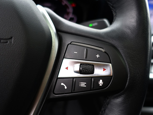 BMW 3 Serie 330e M Sport Aut- Schuifdak, Sfeerverlichting, Xenon Led, Park Assist