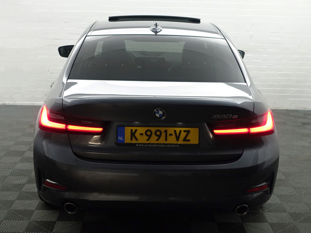 BMW 3 Serie 330e M Sport Aut- Schuifdak, Sfeerverlichting, Xenon Led, Park Assist