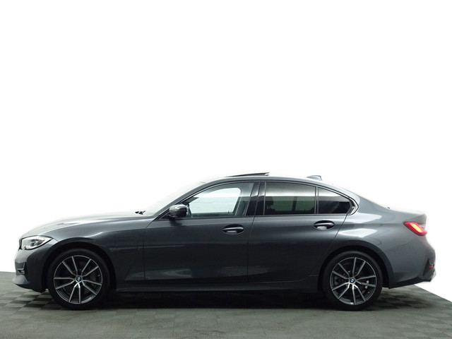 BMW 3 Serie 330e M Sport Aut- Schuifdak, Sfeerverlichting, Xenon Led, Park Assist