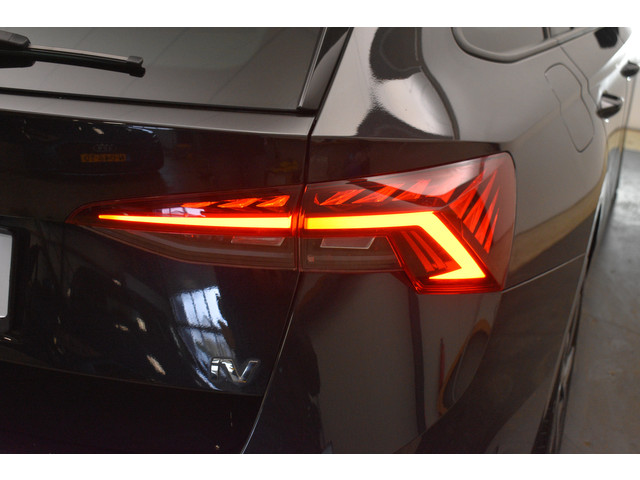 Skoda Octavia iV Sportline ZW Hemel elRS Seats Camera Virtual EL AKlep Dodeh detec