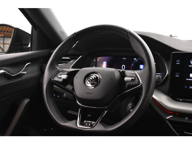 Skoda Octavia iV Sportline ZW Hemel elRS Seats Camera Virtual EL AKlep Dodeh detec