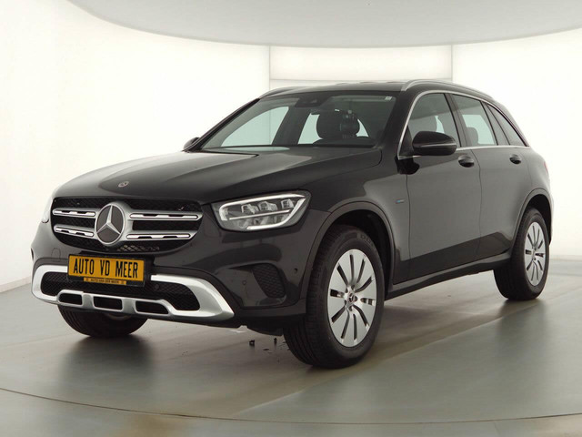 mercedes-benz-glc-300e-4matic-advantage