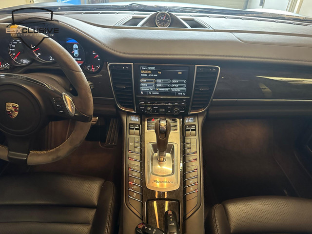 Porsche Panamera 4.8 Turbo S Ceramic Burmester Chrono 551PK Alcantara