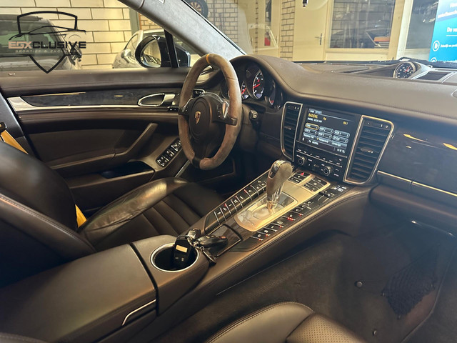 Porsche Panamera 4.8 Turbo S Ceramic Burmester Chrono 551PK Alcantara