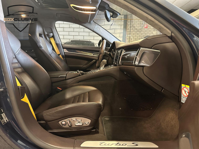 Porsche Panamera 4.8 Turbo S Ceramic Burmester Chrono 551PK Alcantara