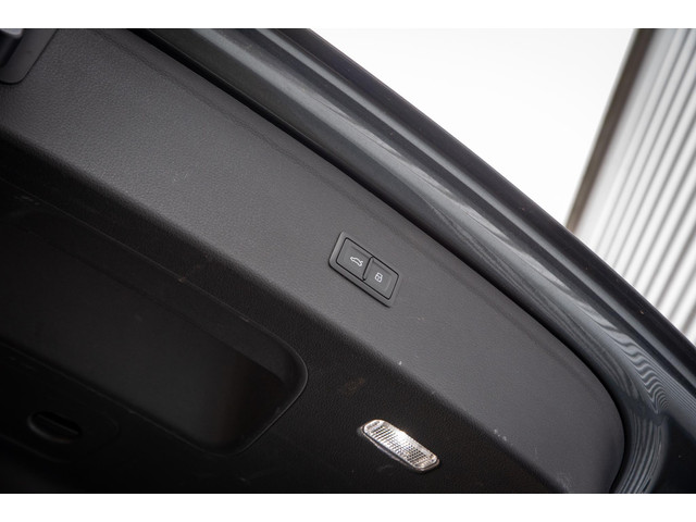 Audi Q5 55 TFSI e quattro Competition Panoramadak Leer 20LM