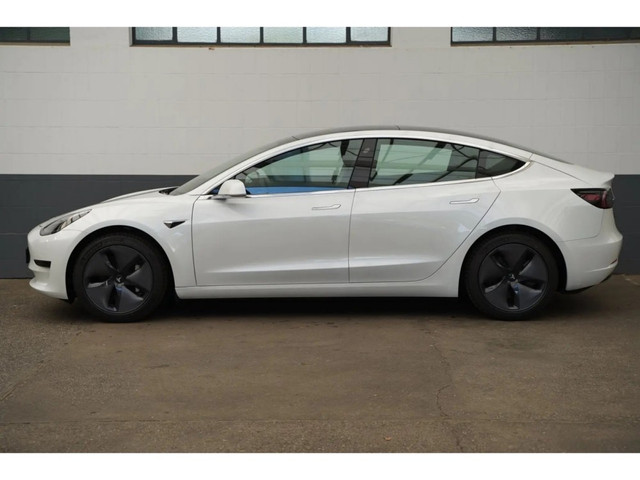 Tesla Model 3 55kWh 325pk Standard Range