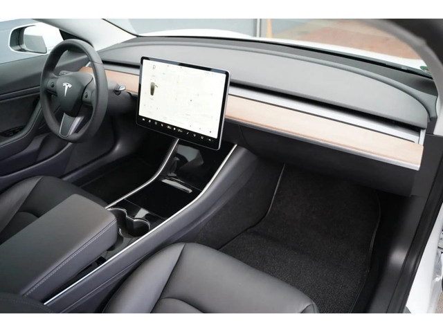 Tesla Model 3 55kWh 325pk Standard Range