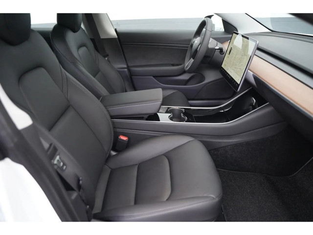 Tesla Model 3 53kWh 283pk Standard Range