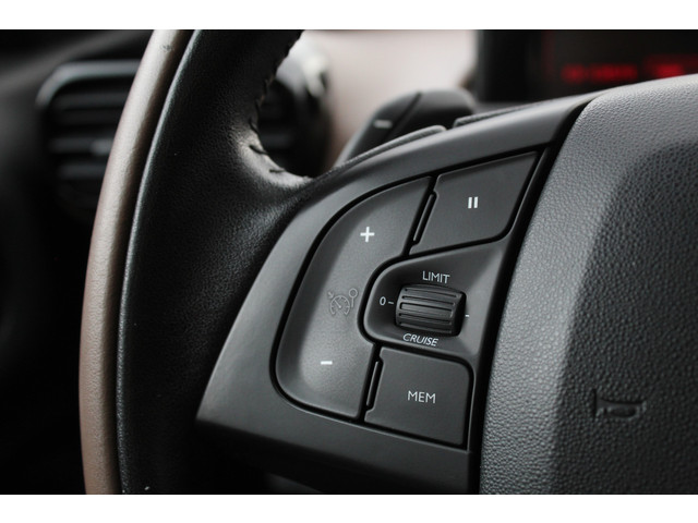 Citroen C4 Cactus 1.2 PureTech Business   Panoramadak   Automaat   N.A.P.
