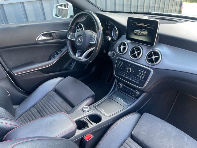 Mercedes-Benz CLA Shooting Brake 180 AMG PANO NAP