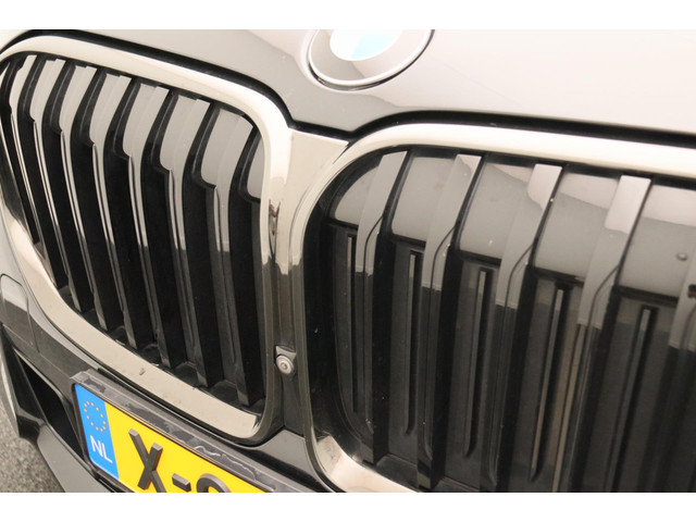 BMW 7 Serie 745e High Executive *M Sport* Xpel Massage 394 pk Panorama dak