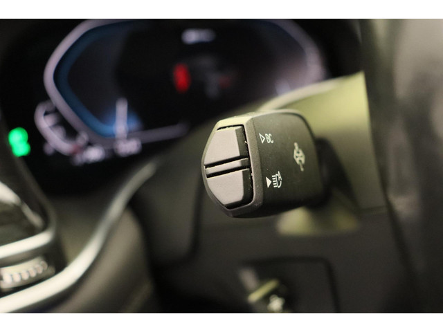 BMW 7 Serie 745e High Executive *M Sport* Xpel Massage 394 pk Panorama dak